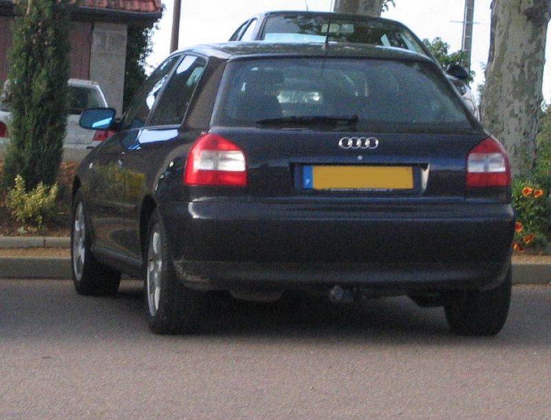z AUDI A3 94
